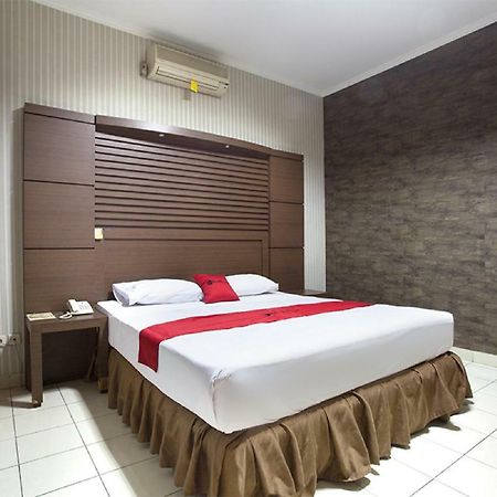 Reddoorz @ Surapati Otel Bandung Dış mekan fotoğraf