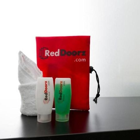 Reddoorz @ Surapati Otel Bandung Dış mekan fotoğraf