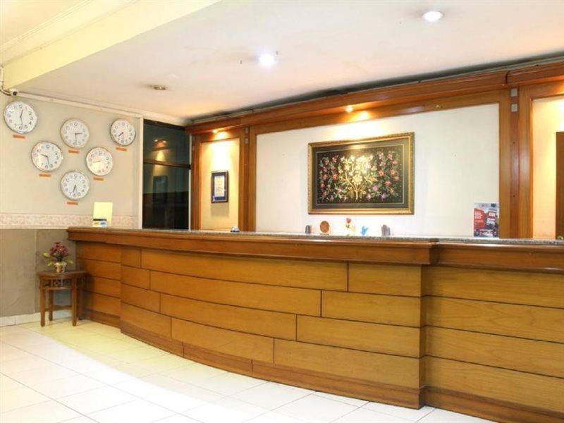 Reddoorz @ Surapati Otel Bandung Dış mekan fotoğraf