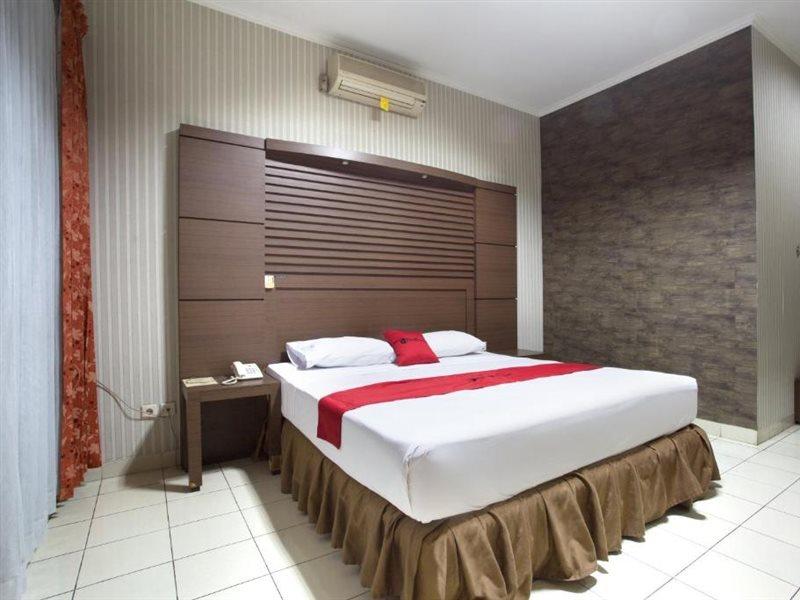 Reddoorz @ Surapati Otel Bandung Dış mekan fotoğraf