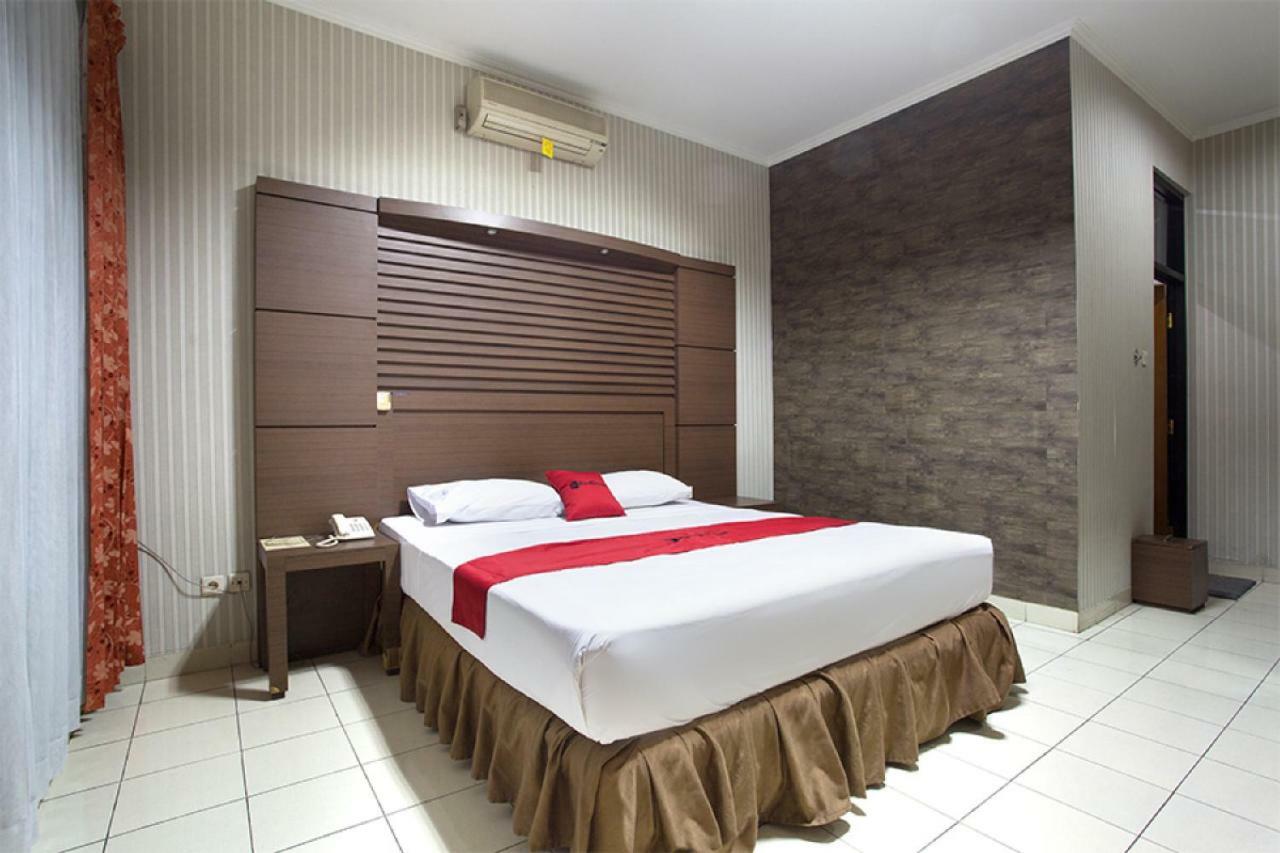 Reddoorz @ Surapati Otel Bandung Dış mekan fotoğraf