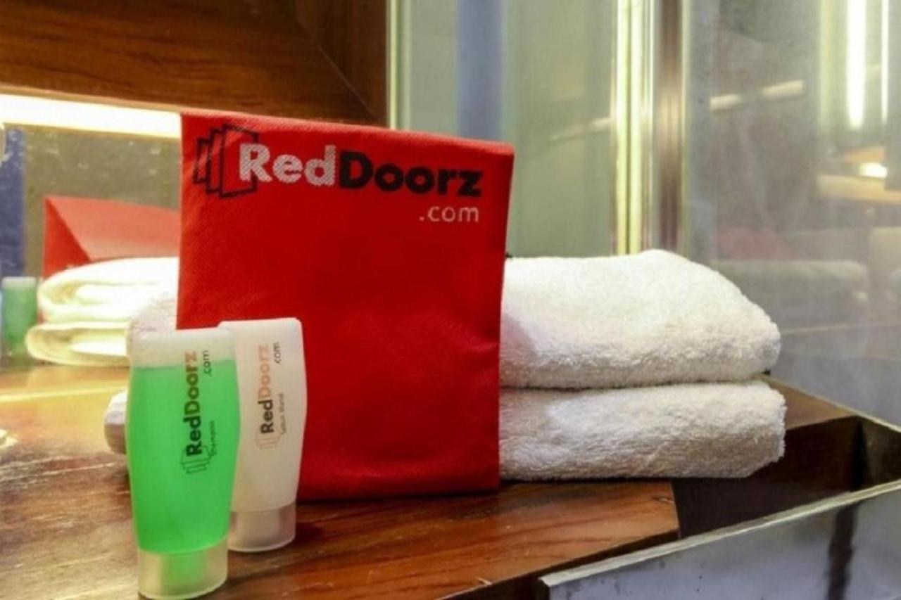 Reddoorz @ Surapati Otel Bandung Dış mekan fotoğraf