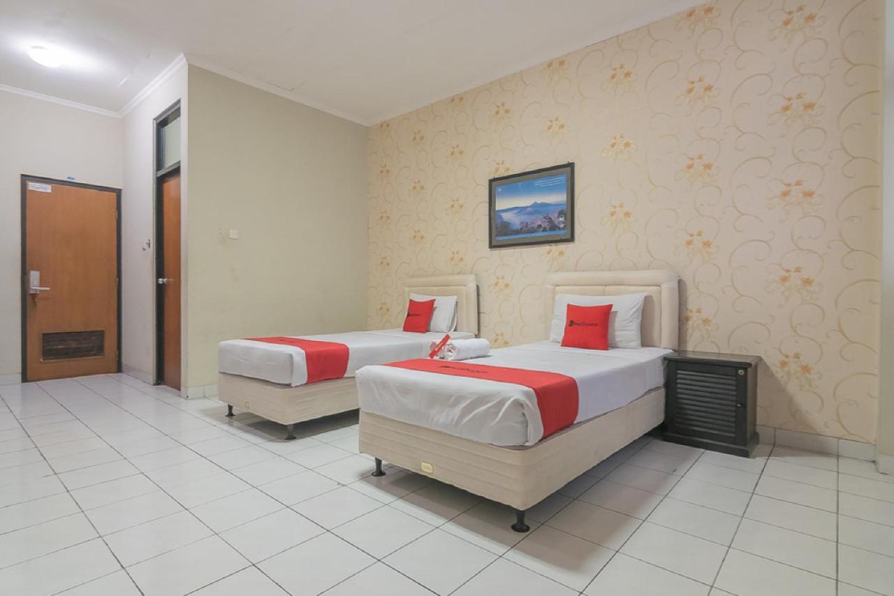 Reddoorz @ Surapati Otel Bandung Dış mekan fotoğraf